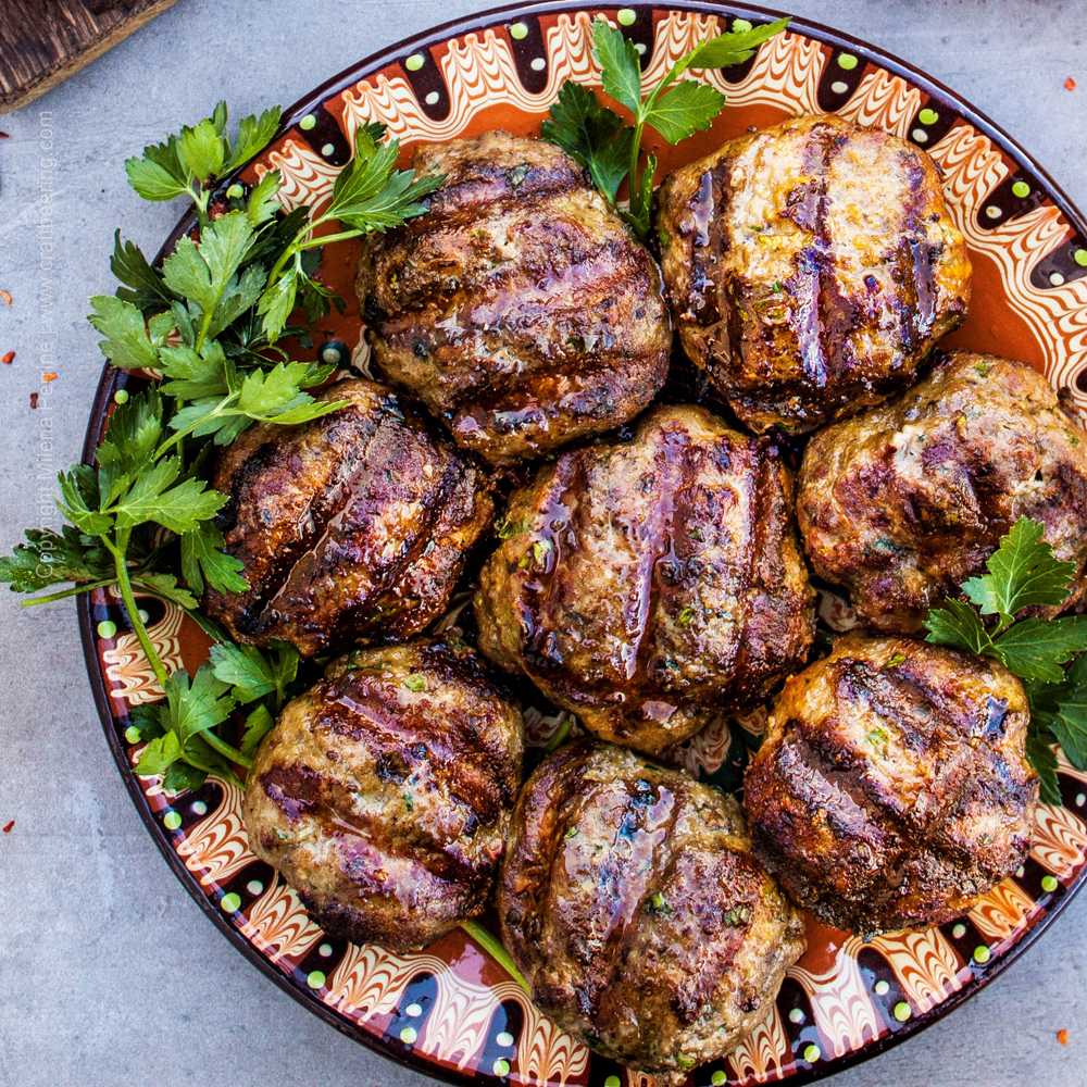 Kyufte (boulettes bulgares grillées)